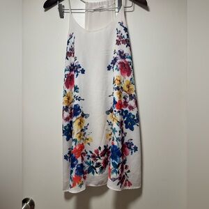 Potter's Pot White dress with Floral Design